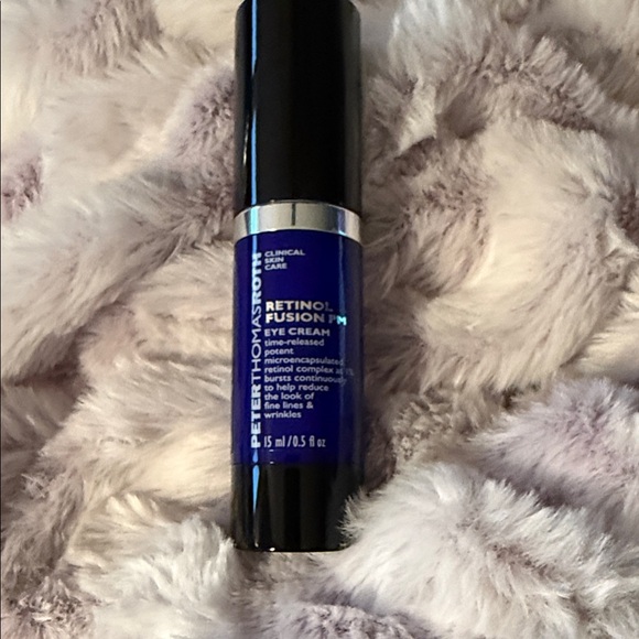 Peter Thomas Roth Other - Peter Thomas Roth Retinol Fusion PM Eye Cream - Deep Blue and Black